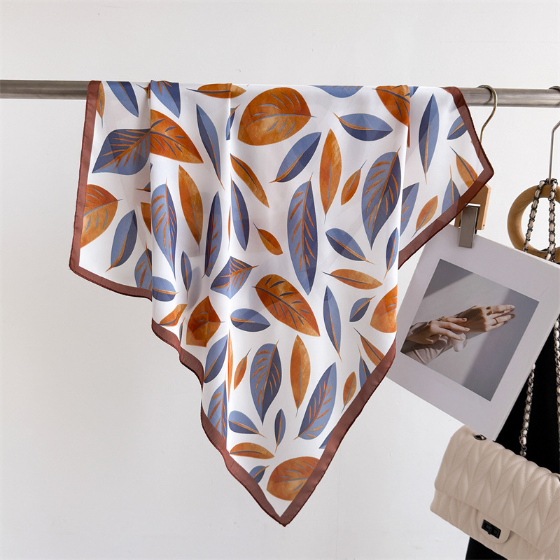 Luxury Brand Print 70cm Square - Women Fashion Necktie 评论和价格
